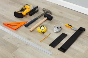 how to stagger vinyl plank flooring